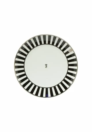 Goebel Teller Maja Von Hohenzollern - Design Stripes Gesamt: Länge 23cm, Breite 23cm, Höhe 2cm 3 Goebel Teller Maja Von Hohenzollern - Design Stripes Gesamt: Länge 23cm, Breite 23cm, Höhe 2cm